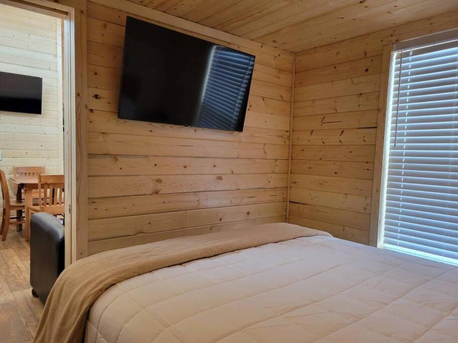081 Tiny Home Nr Grand Canyon South Rim Sleeps 8 Вал Екстериор снимка